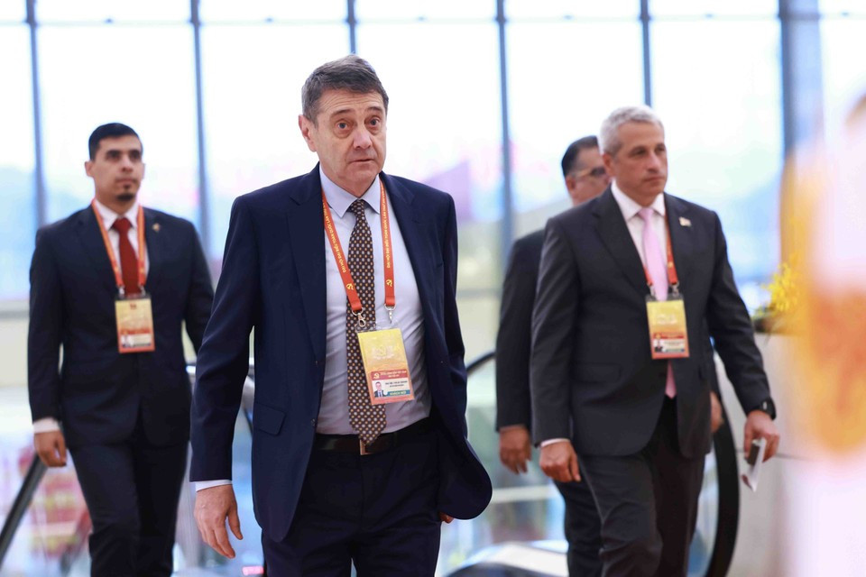 Delegados internacionales llegan a la inauguración del XIV Congreso Nacionald del Partido Comunista de Vietnam. (Foto: VNA)