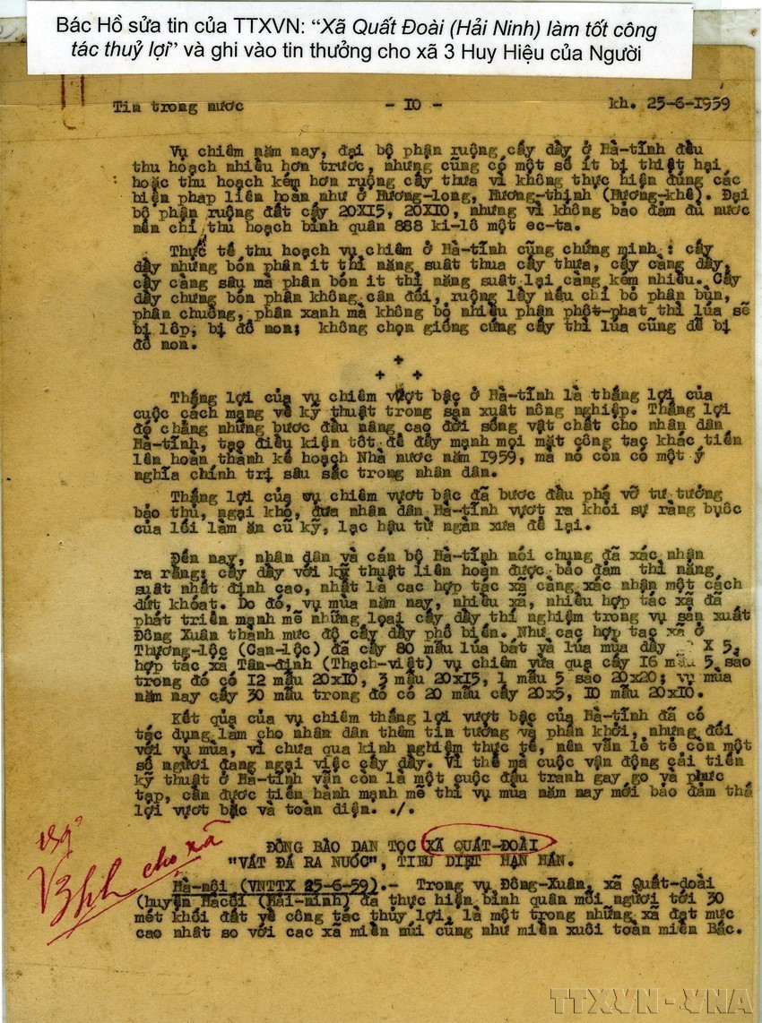 Manuscrito del Presidente Ho Chi Minh corrigiendo una noticia de la VNA. Foto: Archivo d la VNA