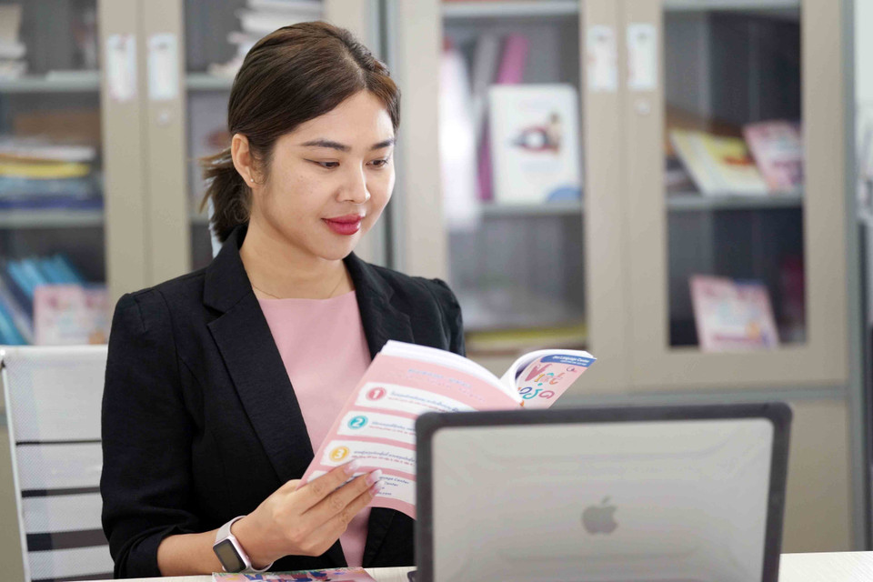 Lanny Phetnion, profesora del Departamento de Lengua Vietnamita de la Universidad Nacional de Laos. (Fuente: VNA)