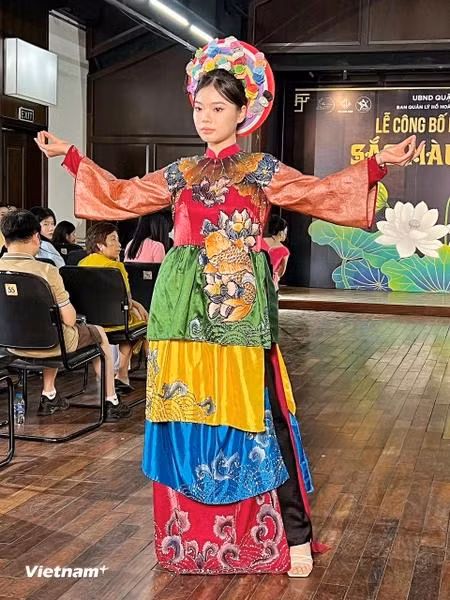 Cada motivo de los diseños está asociado con raíces culturales nacionales tradicionales. (Foto: Vietnam+)