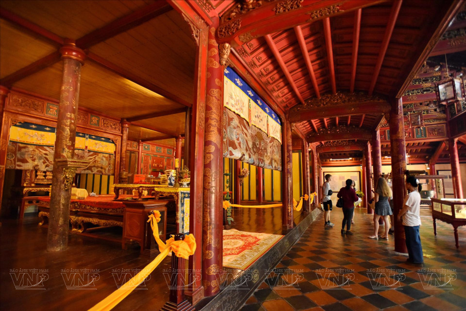 El interior del templo Sung An.
