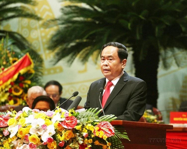 Tran Thanh Man, secretario del Comité Central del Partido y presidente del Comité Central del Frente de la Patria de Vietnam, pronunció el discurso de apertura del IX Congreso Nacional del Frente de la Patria de Vietnam para el período 2019-2024. (Foto: VNA)