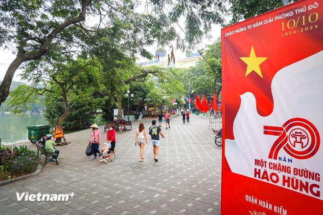 Aunque han pasado 70 años, los recuerdos sagrados del Día de la Liberación de la capital todavía dejan un sentimiento inolvidable para los capitalinos. (Foto: Vietnam+)