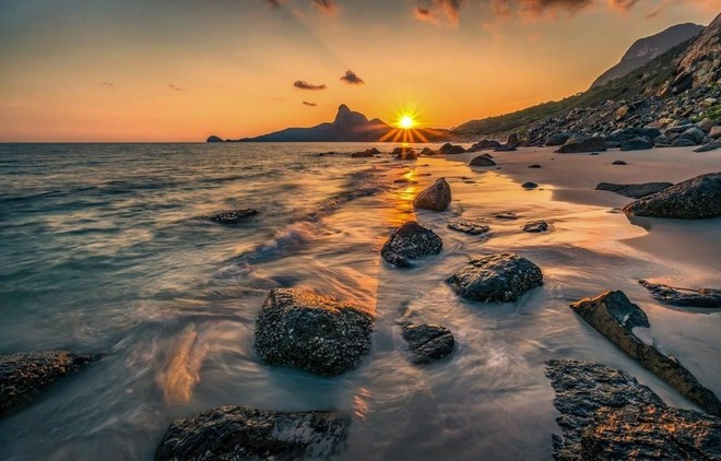 Hermoso atardecer en Con Dao. (Fuente: VietnamPlus) 3a.jpg