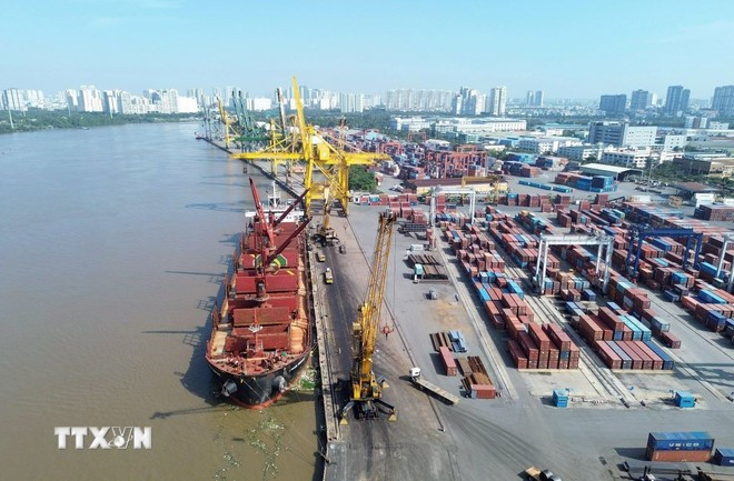 En el puerto de Tan Thuan. (Fuente: VNA) cang-sai-gon.jpg