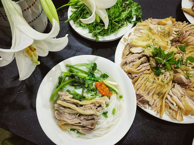 El Pho de pollo también es un plato popular entre las amas de casa. (Fuente: VietnamPlus) pho-04.jpg