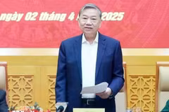 El secretario general del Partido Comunista de Vietnam, To Lam, interviene en la conferencia. (Fuente: VNA)