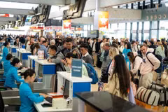 La industria de la aviación satisfizo las necesidades de viajes de las personas durante el Año Nuevo Lunar 2025. (Foto: Vietnam+)
