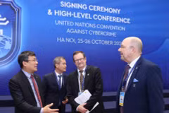 Vietnam da la bienvenida a delegados participantes en ceremonia de firma de la Convención de Hanoi