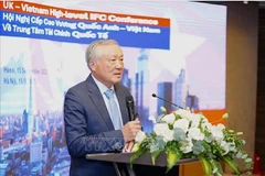El viceprimer ministro permanente, Nguyen Hoa Binh, interviene en la conferencia. (Fuente: VNA)
