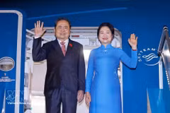 El presidente de la Asamblea Nacional, Tran Thanh Man, y su esposa parten de Hanoi para asistir a la 152.ª Asamblea de la Unión Interparlamentaria (UIP-152) en Estambul, Turquía. (Foto: VNA)