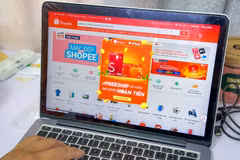 El comercio electrónico de Vietnam alcanzó un valor estimado de 38.500 millones de dólares, un 21% más en 2025. (Foto: Vietnam+)