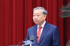 El secretario general del Partido Comunista de Vietnam, To Lam, interviene en el segundo pleno del XIV Comité Central del Partido. (Foto: VNA)