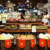 Productos vietnamitas exhibidos en la entrada de un supermercado de AEON en Malasia. (Foto: VNA)