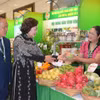 Productos agrícolas con certificación OCOP de la provincia de Son La, expuestos durante el IX Congreso Nacional de la Asociación de Agricultores de Vietnam para el mandato 2026-2031. (Foto: qdnd.vn)