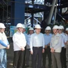 El presidente de Petrovietnam, Le Manh Hung, inspecciona el progreso de la construcción del proyecto de la central térmica Long Phu 1. (Foto: Petrovietnam)