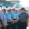 El primer ministro Pham Minh Chinh insta y anima a las fuerzas de construcción del proyecto del Aeropuerto Internacional de Long Thanh (Dong Nai). Foto: VNA 