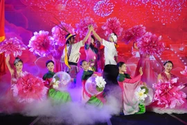  Programa de intercambio cultural transfronterizo y el Festival Popular Fronterizo Vietnam-China 2025. (Foto: VNA)