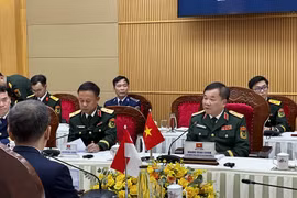 El viceministro de Defensa de Vietnam, teniente general Hoang Xuan Chien, habla en el evento. (Fuente: VNA)
