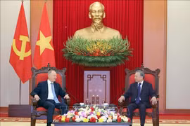 El secretario general del Partido Comunista de Vietnam, To Lam, recibe a Nikolai Patrushev, asistente del Presidente de Rusia y jefe del Consejo Marítimo del país. (Fuente: VNA)