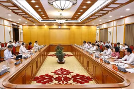El presidente de la Asamblea Nacional de Vietnam, Tran Thanh Man, en un encuentro de trabajo con las autoridades del Comité Partidista de Lai Chau. (Fuente: VNA)