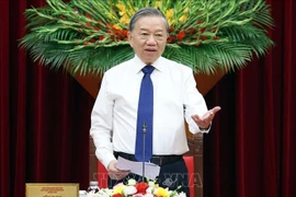 El secretario general del Partido Comunista de Vietnam, To Lam, habla en el evento. (Fuente: VNA)