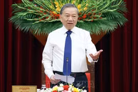 El secretario general del Partido Comunista de Vietnam, To Lam, habla en el evento. (Fuente: VNA)