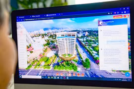Muchas empresas de turismo y hotelería utilizan bot conversacional y asistentes virtuales para aumentar la personalización de la experiencia del cliente. (Foto: tuoitre.vn)