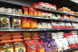 El arroz vietnamita se vende en un supermercado británico. (Fuente: VNA)