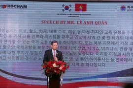 Le Anh Quan, vicepresidente permanente del Comité Popular de la ciudad de Hai Phong habla en el evento. (Fuente: VNA)