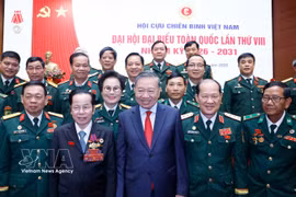El secretario general del Partido Comunista de Vietnam y presidente del Estado, To Lam, y delegados. (Fuente: VNA)