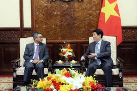 El presidente Luong Cuong recibe al embajador de Indonesia en Vietnam, Denny Abdi (Fuente: VNA)