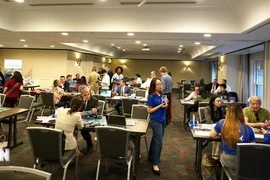 Empresas vietnamitas y australianas debaten oportunidades de cooperación en el sector turístico. (Foto: VNA)