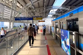 Pasajeros en la línea de metro número 1. (Fuente: Internet)