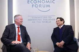 El primer ministro vietnamita, Pham Minh Chinh, mantuvo una reunión con el secretario general de la Organización para la Cooperación y el Desarrollo Económicos (OCDE), Mathias Cormann. (Fuente: VNA)