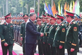 El secretario general del Partido Comunista de Vietnam, To Lam, y delegados. (Fuente: VNA)