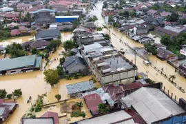 Zona inundada en la provincia de Aceh, Indonesia, el 27 de noviembre de 2025. (Foto: Xinhua/VNA)