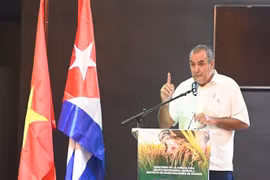 El ministro cubano de Agricultura, Ydael Pérez Brito, habla en el evento. (Fuente: VNA)