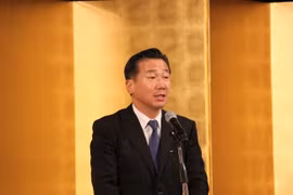 El vicepresidente del Senado japonés, Fukuyama Tetsuro, habla en el evento. (Fuente: VNA)