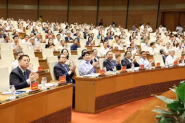 Resoluciones del Buró Político buscan convertir a Vietnam en un país de altos ingresos para 2045