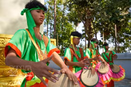 El pueblo Khmer preserva y transmite su rico patrimonio cultural 