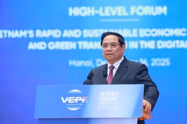El primer ministro Pham Minh Chinh habla en el evento. (Fuente: VNA)