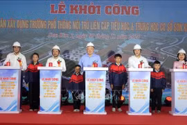 El viceprimer ministro permanente Nguyen Hoa Binh en la ceremonia. (Fuente: VNA)