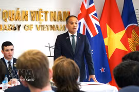 El embajador de Vietnam en Wellington, Phan Minh Giang, habla en el evento. (Fuente: VNA)
