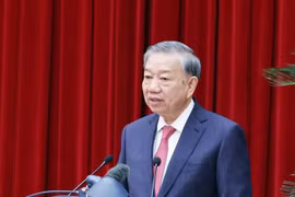 El secretario general del Partido Comunista de Vietnam, To Lam, habla en el evento. (Fuente: VNA)