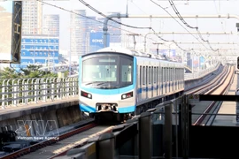 La línea del metro 1 Ben Thanh - Suoi Tien viaja desde el centro de Ciudad Ho Chi Minh hacia Suoi Tien. (Foto: VNA)