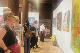 Exposición de bellas artes destaca la amistad entre Vietnam, España y Filipinas