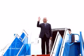 El presidente de la Asamblea Nacional y de la Cámara de Representantes de Tailandia, Sophon Zaram, llega a Hanoi. (Fuente: VNA)
