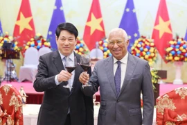 El presidente de Vietnam, Luong Cuong, y el titular del Consejo Europeo, António Costa, en el evento. (Fuente: VNA)