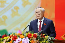 El viceprimer ministro permanente, Nguyen Hoa Binh, habla en el evento. (Fuente: VNA)